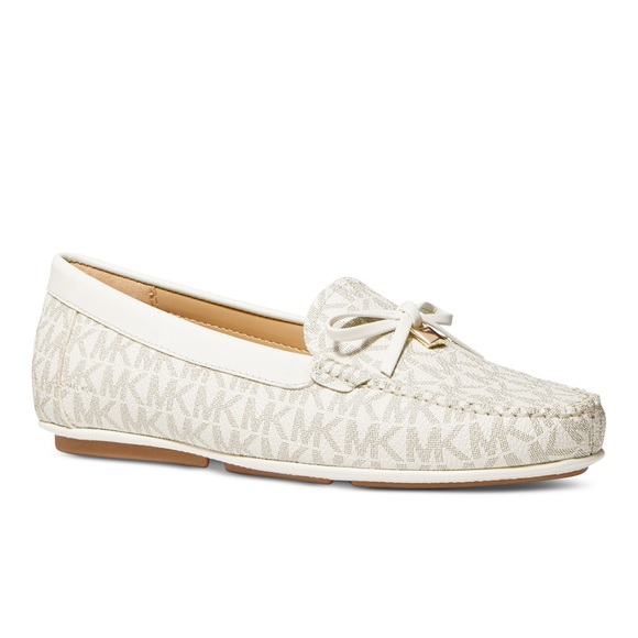 Women's Juliette Moccasin
Loafer Flats - Picture 2 of 9